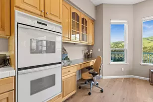 9008 Village View Dr, San Jose, CA 95135 - Photo 16