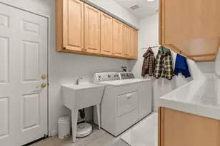 9008 Village View Dr, San Jose, CA 95135 - Photo 30