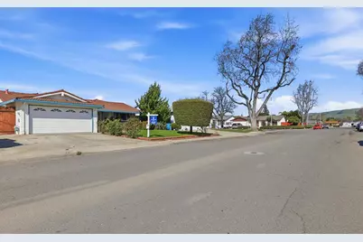 2903 Begonia St, Union City, CA 94587 - Photo 32