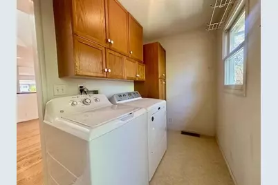 15758 Longwood Dr, Los Gatos, CA 95032 - Photo 16