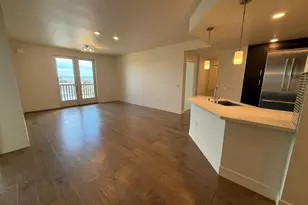 657 Walnut St 429, San Carlos, CA 94070 - Photo 4