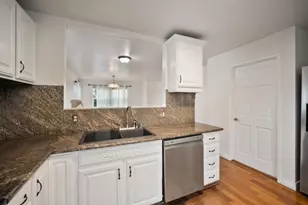 10510 East Ct, Oakland, CA 94603 - Photo 8