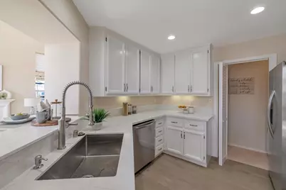 585 Shoal Cir, Redwood Shores, CA 94065 - Photo 8