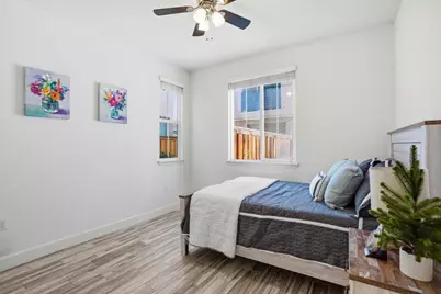 17642 Mystic Dr, Lathrop, CA 95330 - Photo 16