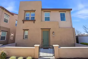 17642 Mystic Dr, Lathrop, CA 95330 - Photo 2