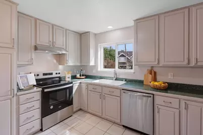 423 Montecito Ave, El Granada, CA 94018 - Photo 16