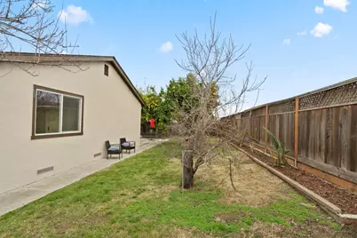 34839 Clover St, Union City, CA 94587 - Photo 40