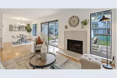 905 W Middlefield Rd 917, Mountain View, CA 94043 - Photo 4