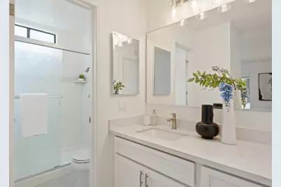 905 W Middlefield Rd 917, Mountain View, CA 94043 - Photo 16