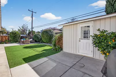 18870 Barnhart Ave, Cupertino, CA 95014 - Photo 28