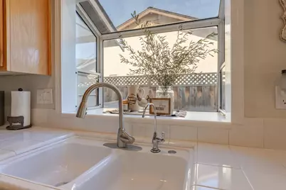 724 Wisteria Dr, Gilroy, CA 95020 - Photo 14