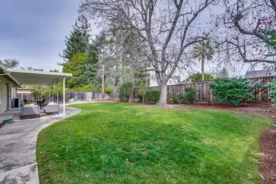 1624 Newcastle Dr, Los Altos, CA 94024 - Photo 42