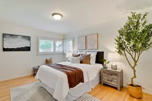 1624 Newcastle Dr, Los Altos, CA 94024 - Photo 40