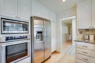 1624 Newcastle Dr, Los Altos, CA 94024 - Photo 14