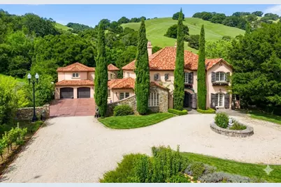 5371 Stonehurst Dr, Martinez, CA 94553 - Photo 4