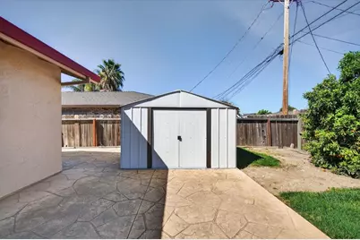 1300 Mesa Dr, Hollister, CA 95023 - Photo 32