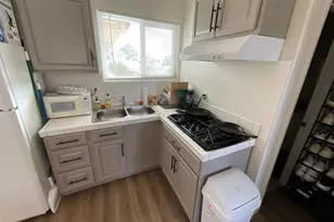 1300 Mesa Dr, Hollister, CA 95023 - Photo 8