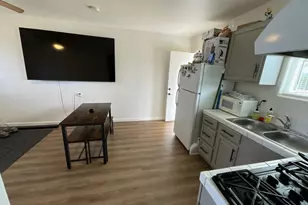 1300 Mesa Dr, Hollister, CA 95023 - Photo 6