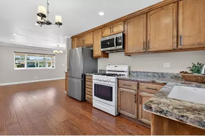 1300 Mesa Dr, Hollister, CA 95023 - Photo 14