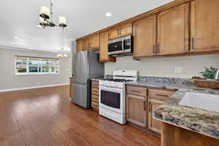 1300 Mesa Dr, Hollister, CA 95023 - Photo 14