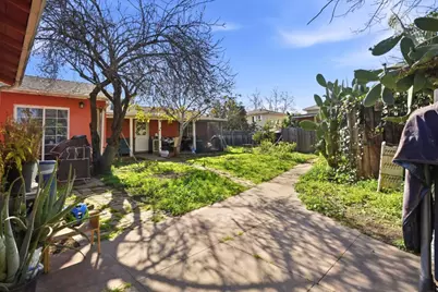 855 N 12th St, San Jose, CA 95112 - Photo 4