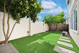 34306 Torrey Pine Ln, Union City, CA 94587 - Photo 38