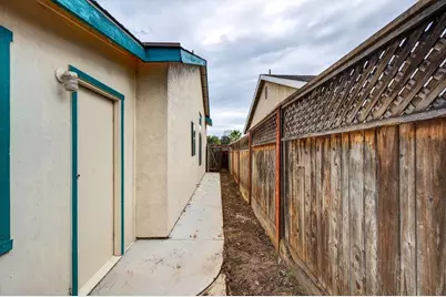 2430 Valley View Rd, Hollister, CA 95023 - Photo 36