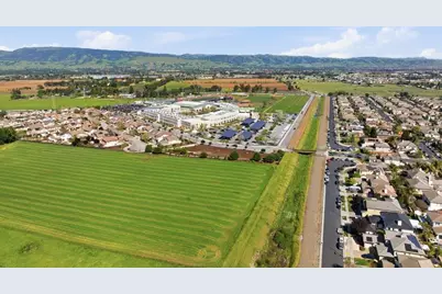 9781 Linnet Ct, Gilroy, CA 95020 - Photo 48