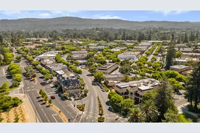 62 Cuesta Dr, Los Altos, CA 94022 - Photo 32