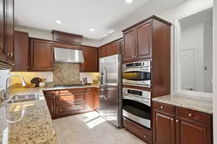 62 Cuesta Dr, Los Altos, CA 94022 - Photo 14