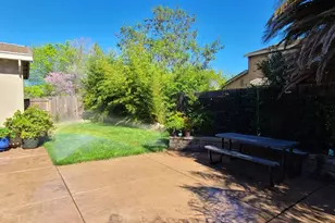 10133 Annie St, Elk Grove, CA 95757 - Photo 20