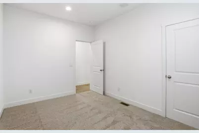 498 Summerland Dr 498, San Jose, CA 95134 - Photo 16