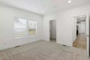 498 Summerland Dr 498, San Jose, CA 95134 - Photo 18