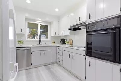 2898 Barkley Ave, Santa Clara, CA 95051 - Photo 10