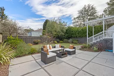 1555 Alma St, Palo Alto, CA 94301 - Photo 24