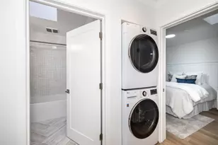 1111 Alma St, Palo Alto, CA 94301 - Photo 18