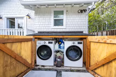 1111 Alma St, Palo Alto, CA 94301 - Photo 42