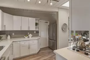 1135 Cedarwood Way, Redwood City, CA 94061 - Photo 16