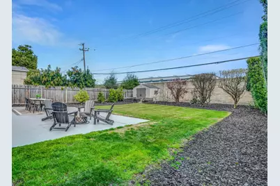 2081 Shoreview Ave, San Mateo, CA 94401 - Photo 28