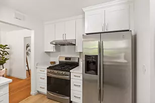 1046 Lupin Way, San Carlos, CA 94070 - Photo 10