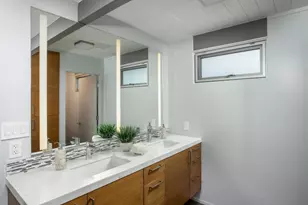 956 Trophy Dr, Mountain View, CA 94040 - Photo 18