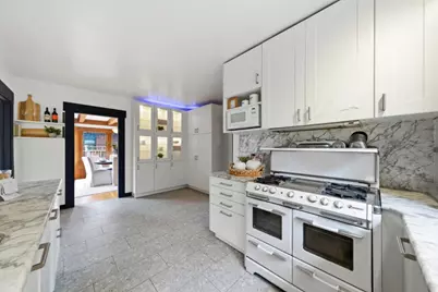 1085 Emerson St, Palo Alto, CA 94301 - Photo 16