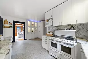 1085 Emerson St, Palo Alto, CA 94301 - Photo 16