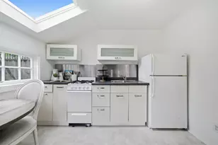 1085 Emerson St, Palo Alto, CA 94301 - Photo 40