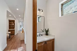 15269 Bohlman Rd, Saratoga, CA 95070 - Photo 32