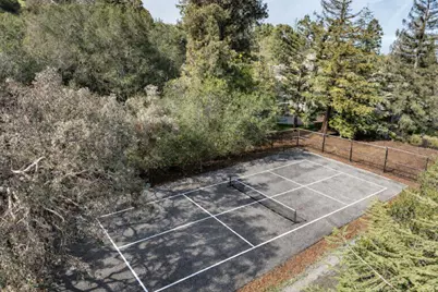 894 Lockhaven Dr, Los Altos, CA 94024 - Photo 32