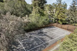 894 Lockhaven Dr, Los Altos, CA 94024 - Photo 32