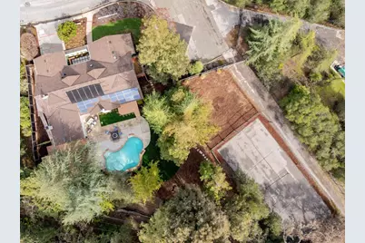 894 Lockhaven Dr, Los Altos, CA 94024 - Photo 18