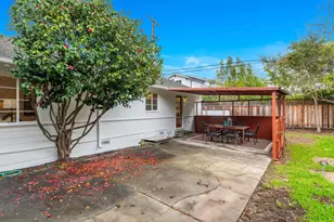 11 Tulip Ln, Palo Alto, CA 94303 - Photo 26