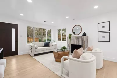 576 Green Manor Ct, Palo Alto, CA 94301 - Photo 6